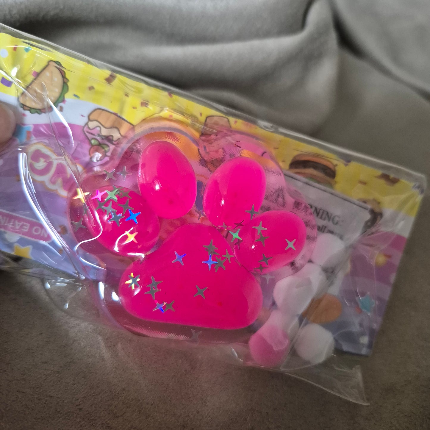 Small paw squishy